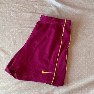 💖 3 for $35 Nike Women's Pink Dri-Fit Athletic Gym Shorts